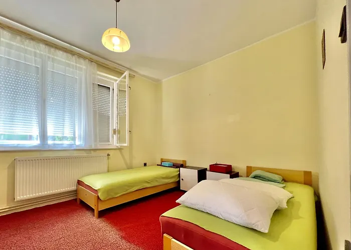 Muskatli בית הארחה